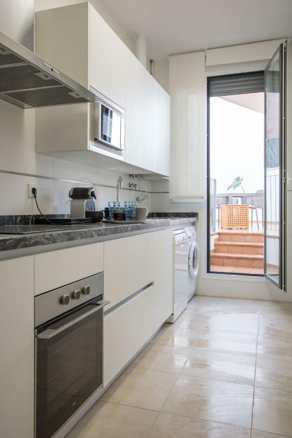 Murallas De Sevilla Apartamento Con Garaje 4 Pax Eksteriør billede